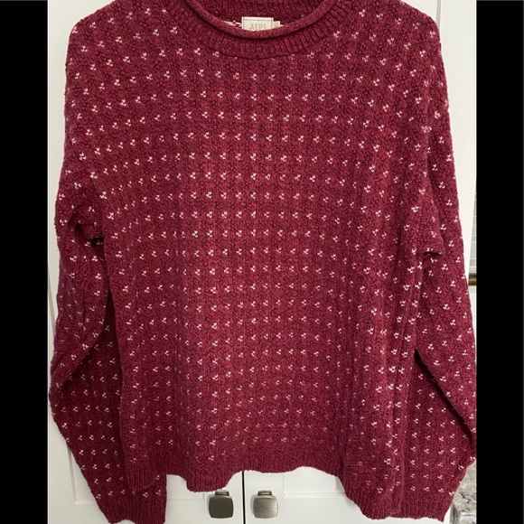 Sweater - Picture 1 of 2